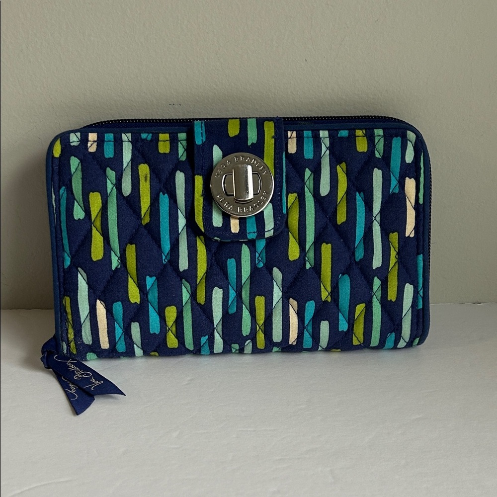 Vera Bradley Katalina Showers Turnlock Wallet